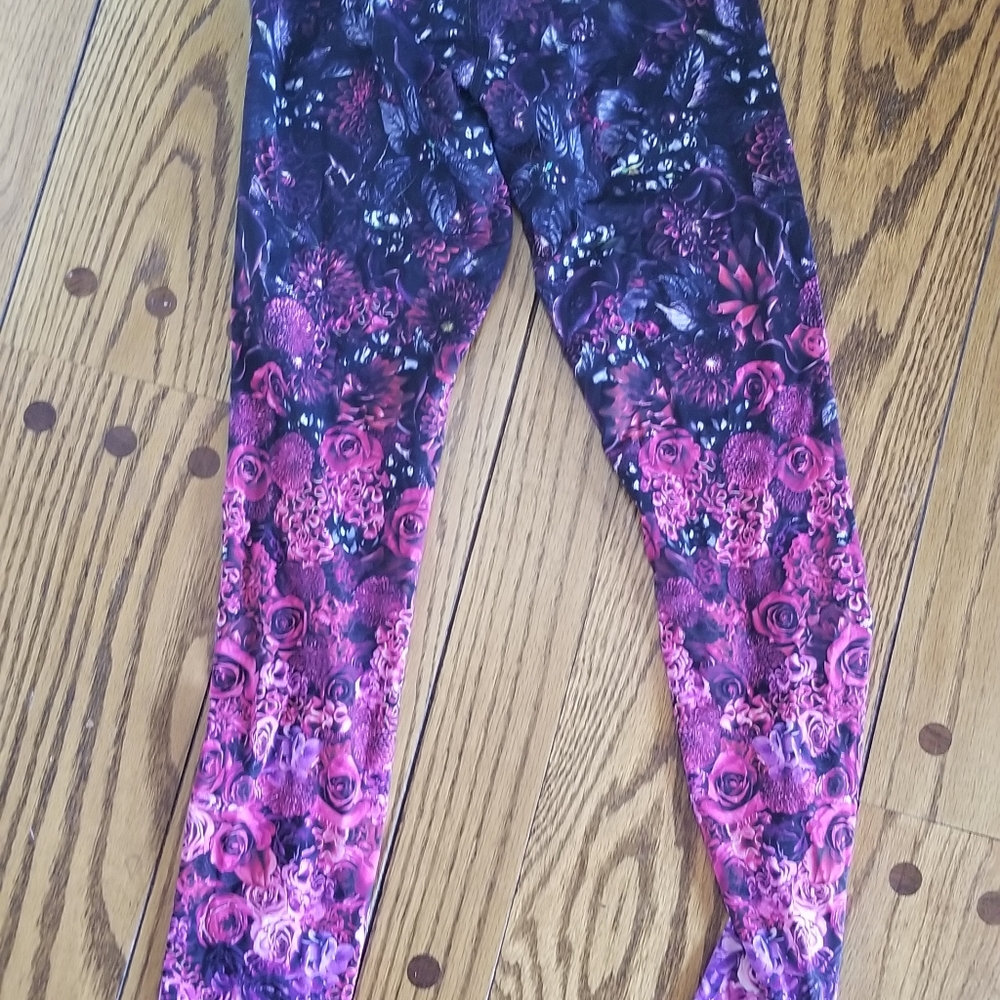 Lululemon size 6 leggings Wunder under NWOT